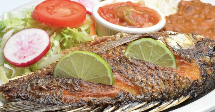 Leylas Restaurant | restaurant | 5607 Sargent Rd, Chillum, MD 20782, USA | 3018532233 OR +1 301-853-2233