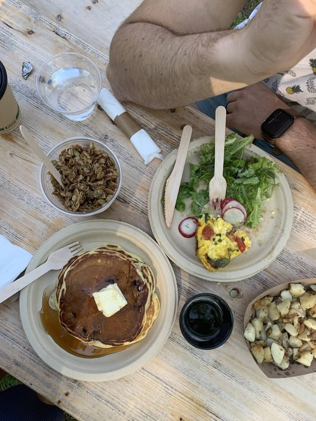 Stonehills | restaurant | 77 Mill Hook Rd, Accord, NY 12404, USA | 8453776015 OR +1 845-377-6015