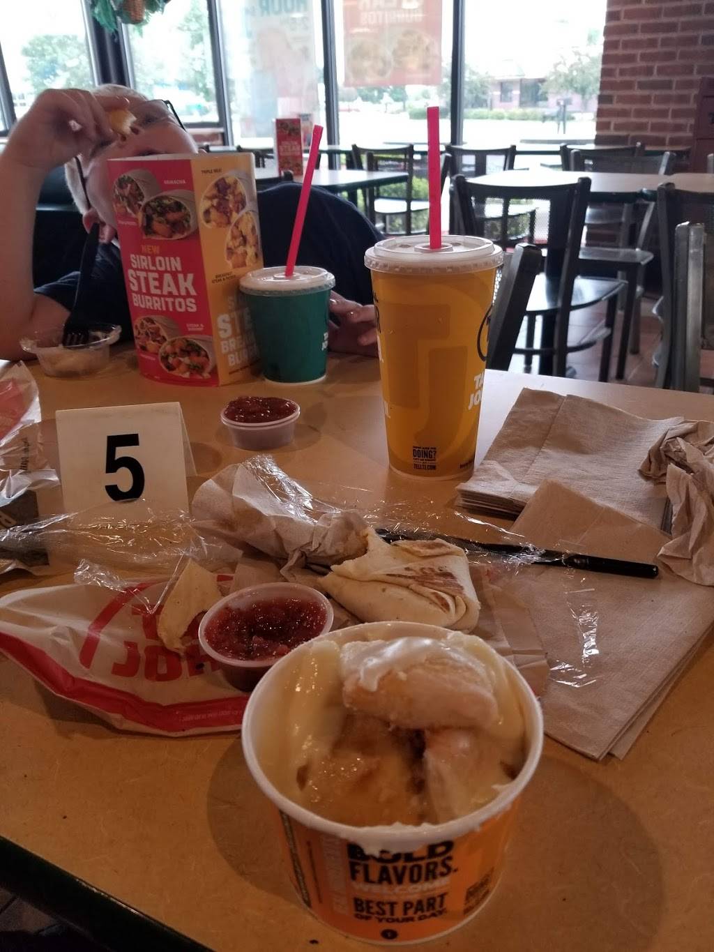 Taco Johns | restaurant | 5910 Neal Ave N, Oak Park Heights, MN 55082, USA | 6514397771 OR +1 651-439-7771