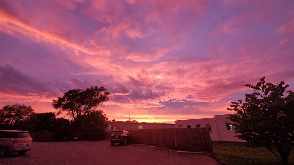 Crazy Hat | restaurant | 1611 N Campbell Ave, Springfield, MO 65803, USA | 4177738292 OR +1 417-773-8292