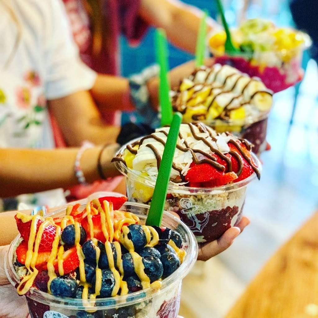 Playa Bowls | restaurant | 3045 Center Valley Pkwy #118, Center Valley, PA 18034, USA | 6102170597 OR +1 610-217-0597