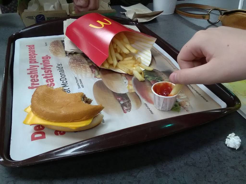 McDonalds | cafe | 7700 E 87th St, Kansas City, MO 64138, USA | 8163533900 OR +1 816-353-3900