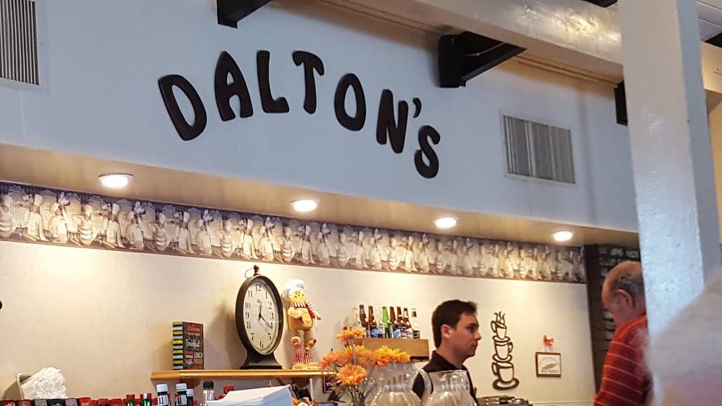 Daltons Cafe | restaurant | 5591 Lincoln Ave, Cypress, CA 90630, USA | 7142298101 OR +1 714-229-8101
