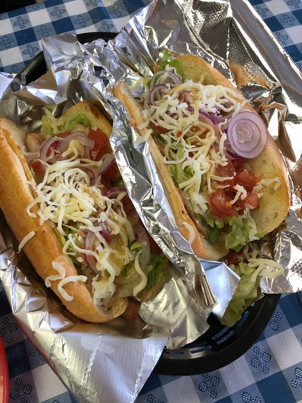 Defender Doggs | restaurant | 1951 Hubbard Rd, Madison, OH 44057, USA | 4403074294 OR +1 440-307-4294