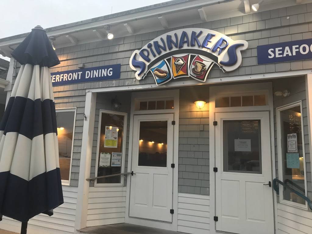 Spinnakers Café | cafe | 3 E Ferry Wharf, Jamestown, RI 02835, USA | 4014233077 OR +1 401-423-3077