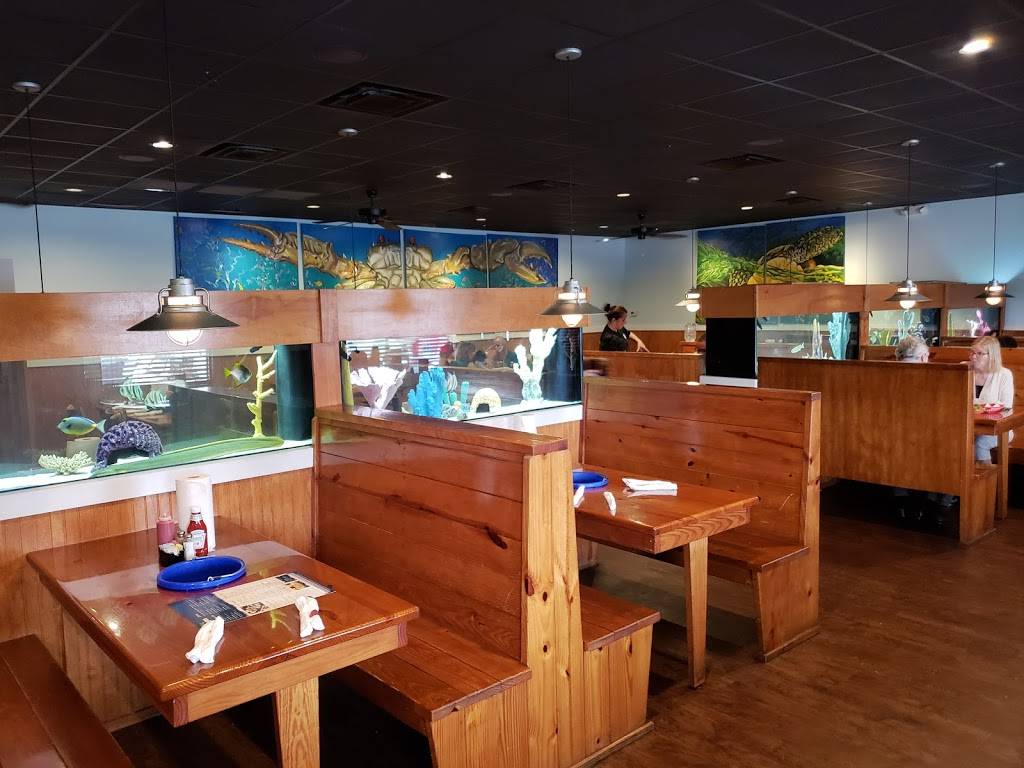 Gilligans Seafood Restaurant-Johns Island | restaurant | 160 Main Rd, Johns Island, SC 29455, USA | 8437662244 OR +1 843-766-2244