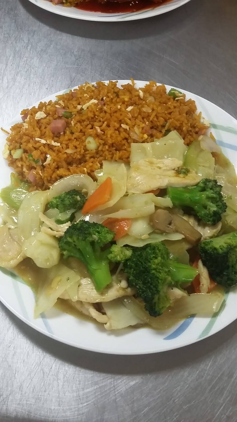 Phenix Chinese Restaurant 2 | restaurant | 109 E Broad St, St Pauls, NC 28384, USA | 9108653028 OR +1 910-865-3028