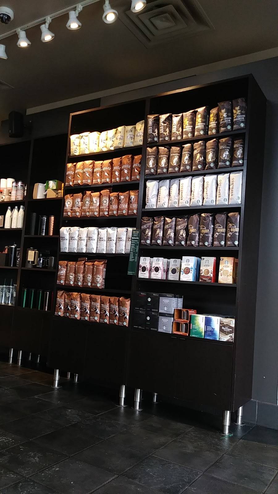 Starbucks | cafe | 1420 N Capitol Ave, Indianapolis, IN 46202, USA | 3176861183 OR +1 317-686-1183