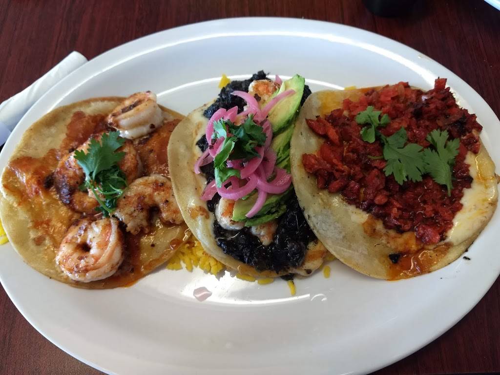 El Camaron Pelao | restaurant | 100 N Main St, Anthony, TX 79821, USA | 9153140966 OR +1 915-314-0966