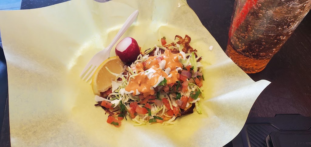 El Rey Tacos Y Mariscos | restaurant | 1034 W 6th St Suite 105, Corona, CA 92882, USA | 9514079090 OR +1 951-407-9090