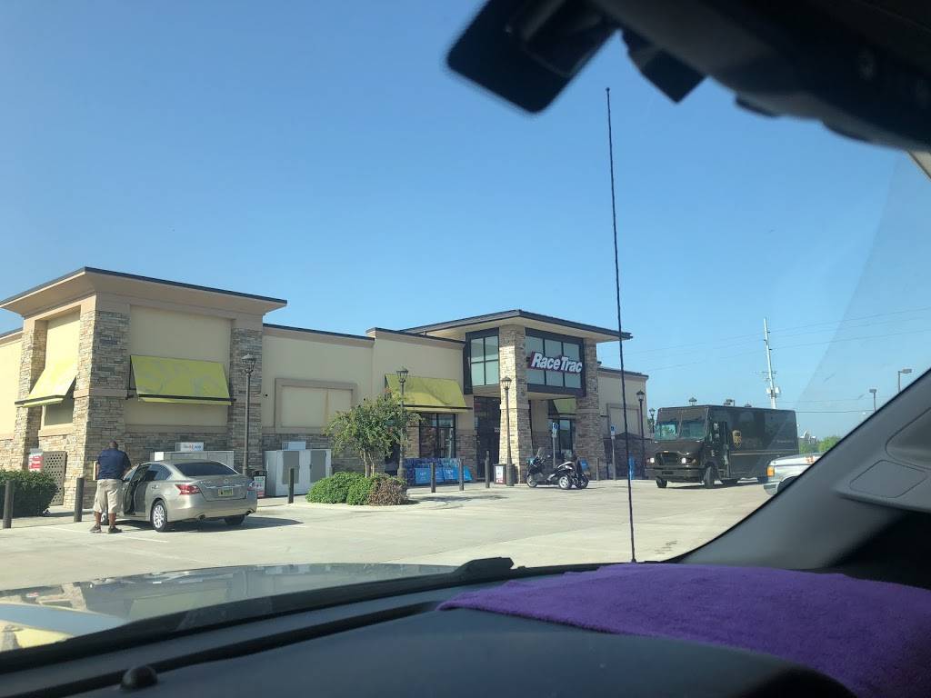 RaceTrac | bakery | 2227 US-92, Auburndale, FL 33823, USA | 8639670315 OR +1 863-967-0315