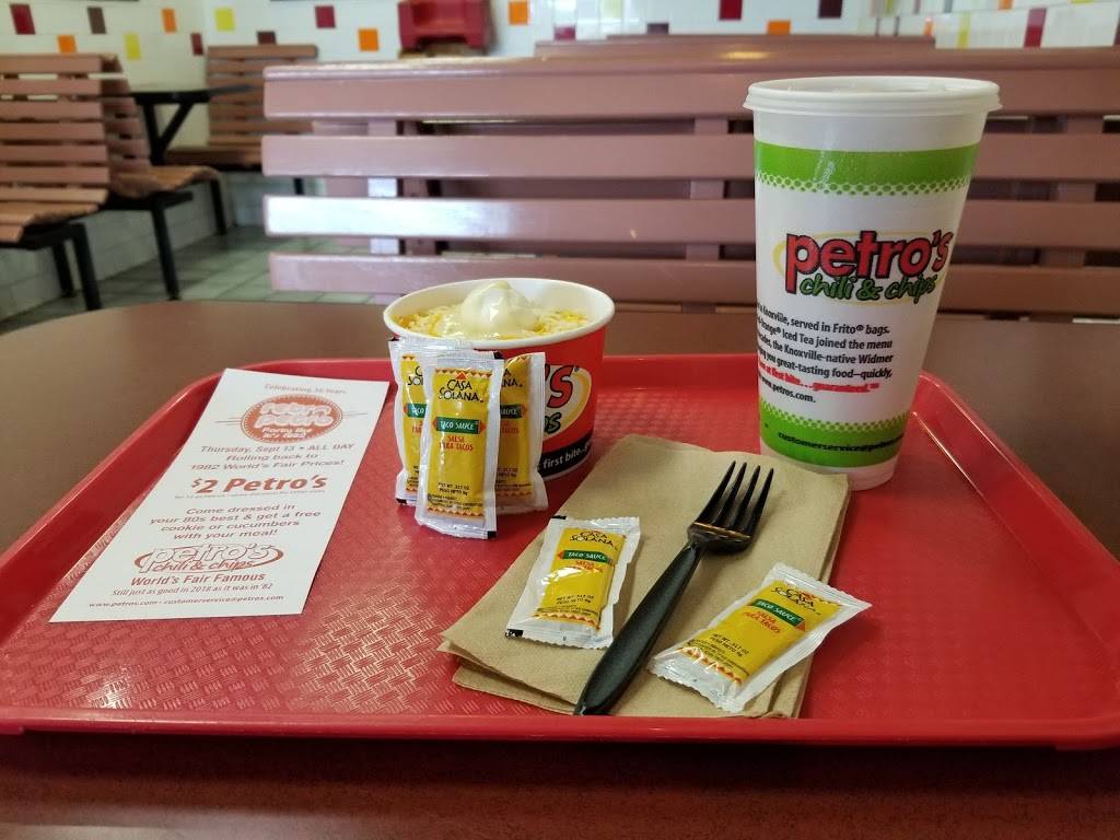 Petros Chili & Chips - Farragut | restaurant | 10518 Kingston Pike, Knoxville, TN 37922, USA | 8655310891 OR +1 865-531-0891