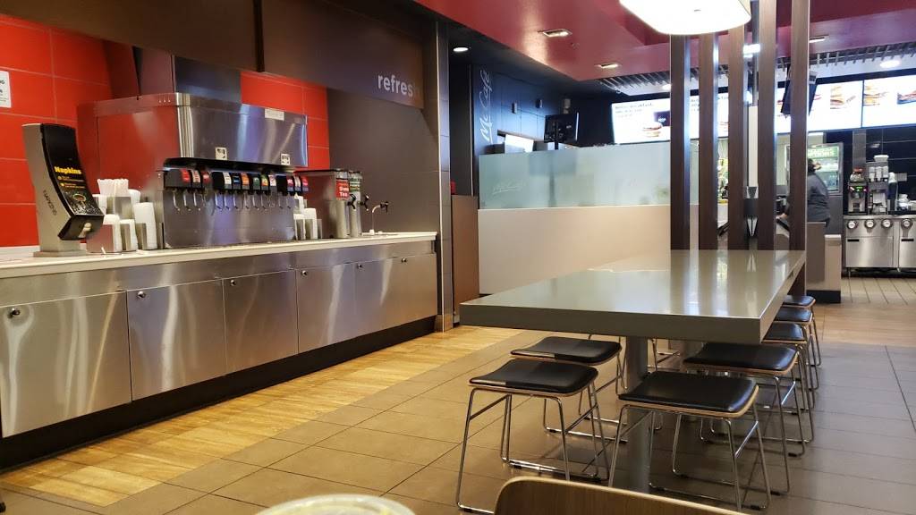 McDonalds | cafe | 6710 W Peoria Ave, Peoria, AZ 85345, USA | 6238784058 OR +1 623-878-4058
