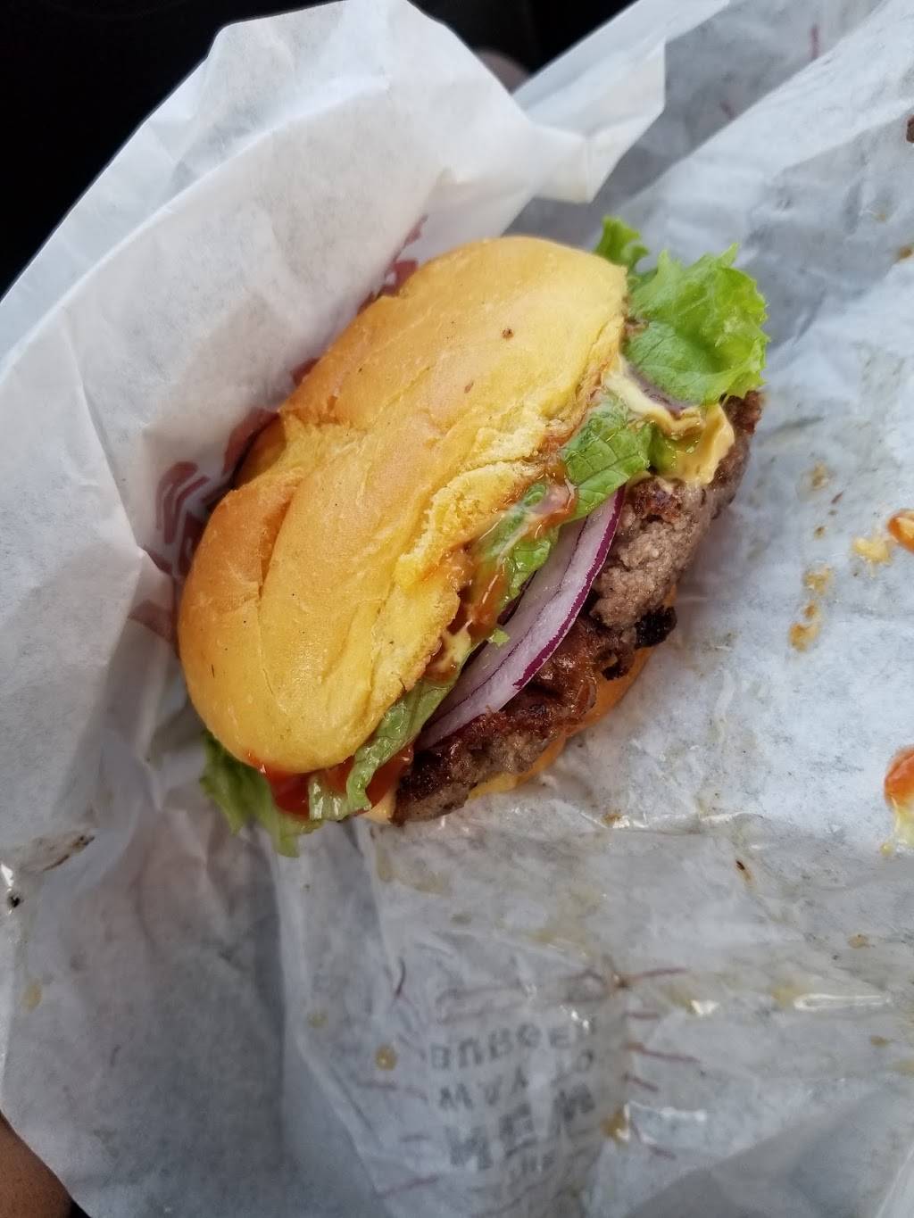 Smashburger | restaurant | 6919 Orchard Lake Rd, West Bloomfield Township, MI 48322, USA | 2487372960 OR +1 248-737-2960