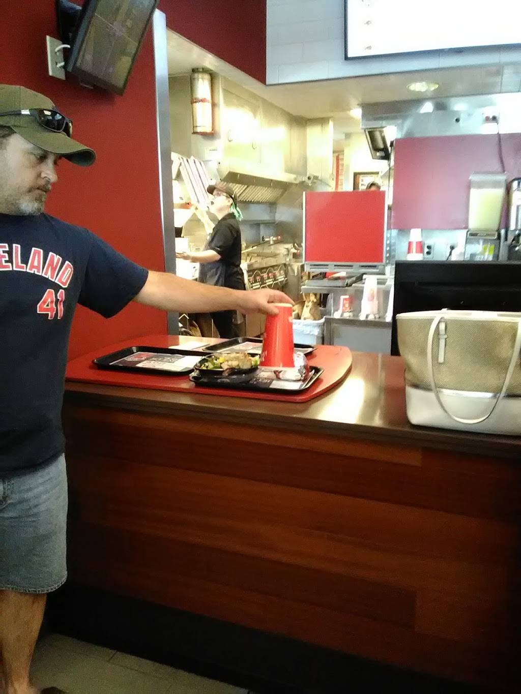 Wendys | restaurant | 1094 S Main St, Bowling Green, OH 43402, USA | 4193520083 OR +1 419-352-0083