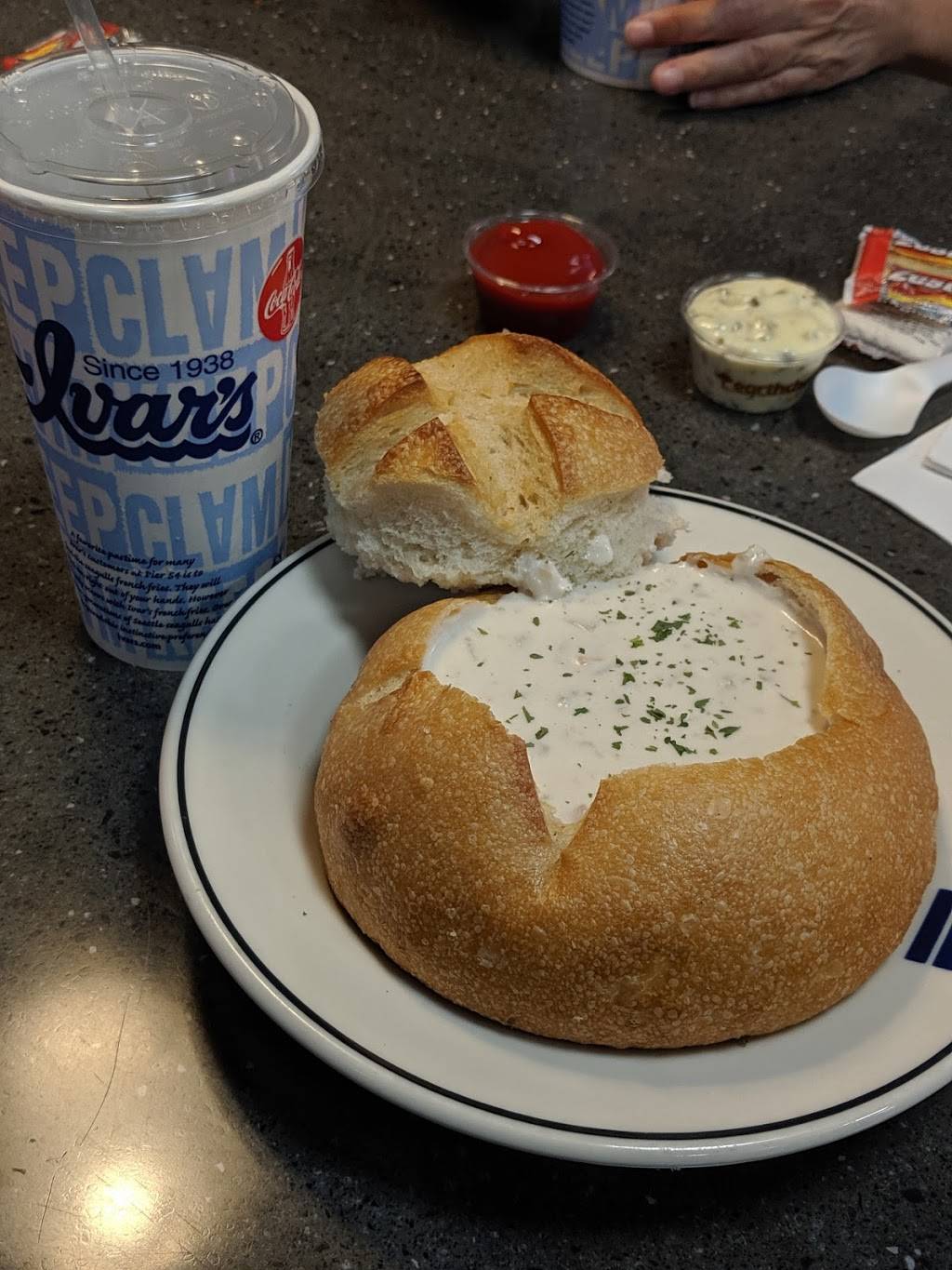 Ivars Seafood Bar | restaurant | 13101 S Meridian, Puyallup, WA 98373, USA | 2536044979 OR +1 253-604-4979