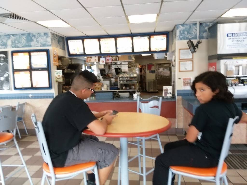 White Castle | restaurant | 7912 S Pulaski Rd, Chicago, IL 60652, USA | 7735851296 OR +1 773-585-1296