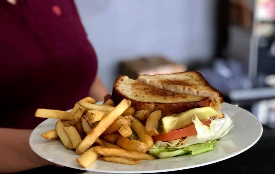 Dalias Pancake House | restaurant | 10719 S Roberts Rd, Palos Hills, IL 60465, USA | 7085862526 OR +1 708-586-2526