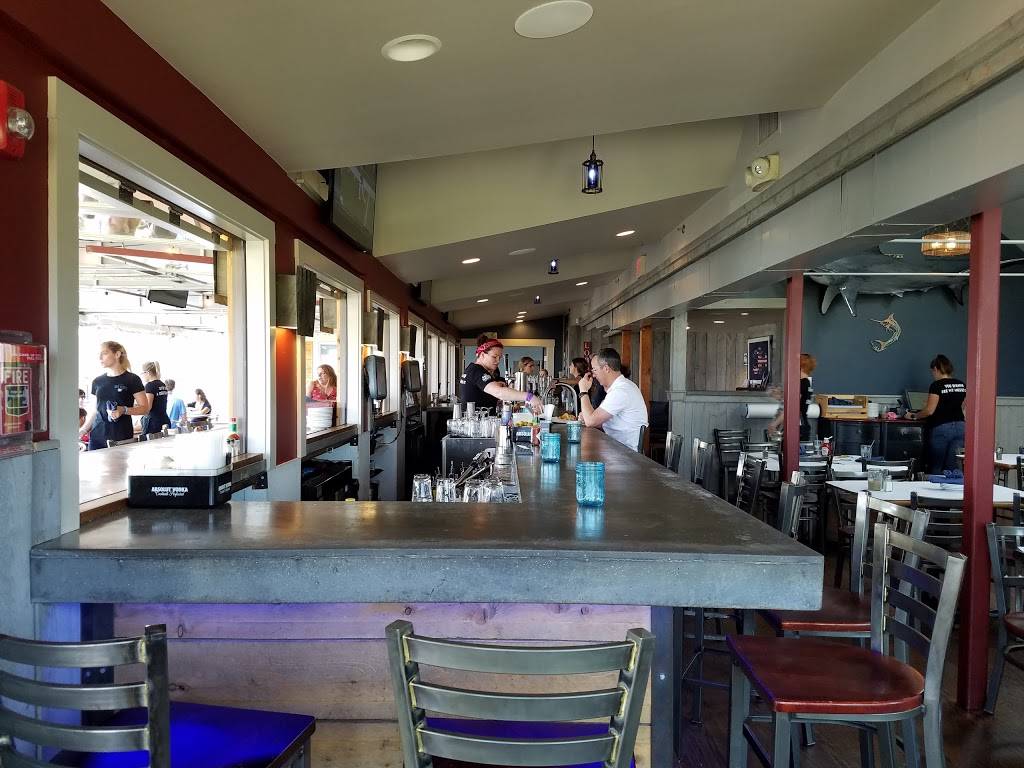 Sea Level Oyster Bar | restaurant | 94 Wharf St, Salem, MA 01970, USA | 9787410555 OR +1 978-741-0555