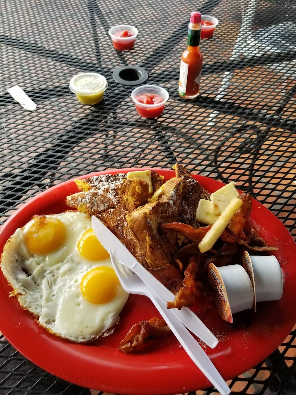 Chriss Burgers | restaurant | 13737 Amar Rd, La Puente, CA 91746, USA | 6263385258 OR +1 626-338-5258