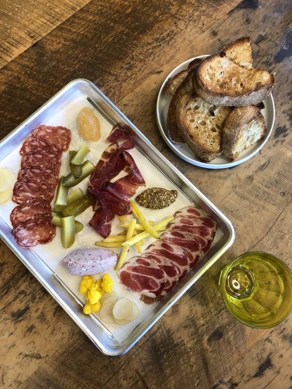 Willibald Farm Distillery & Restaurant | restaurant | 1271 Reidsville Rd, Ayr, ON N0B 1E0, Canada | 2265569941 OR +1 226-556-9941