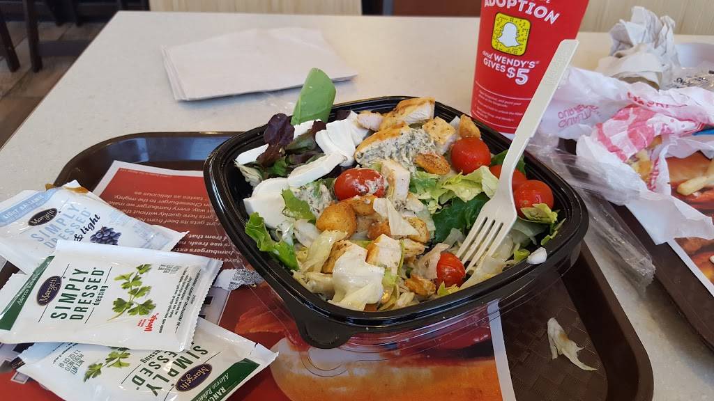 Wendys | restaurant | 1575 N Victory Pl, Burbank, CA 91502, USA | 8187298320 OR +1 818-729-8320