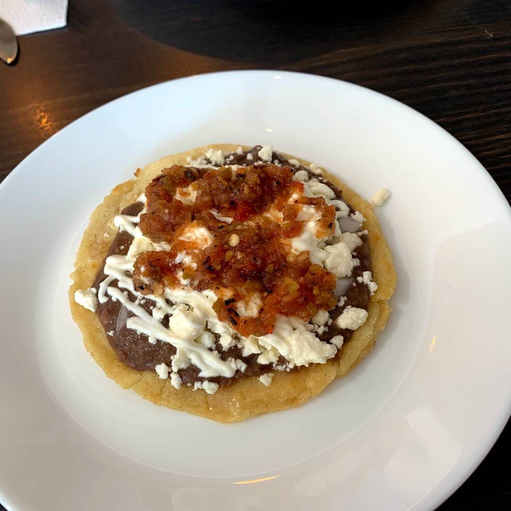 Titas Mexican Food | restaurant | 7-2491 Lake Shore Blvd W, Etobicoke, ON M8V 1C5, Canada | 6476938422 OR +1 647-693-8422