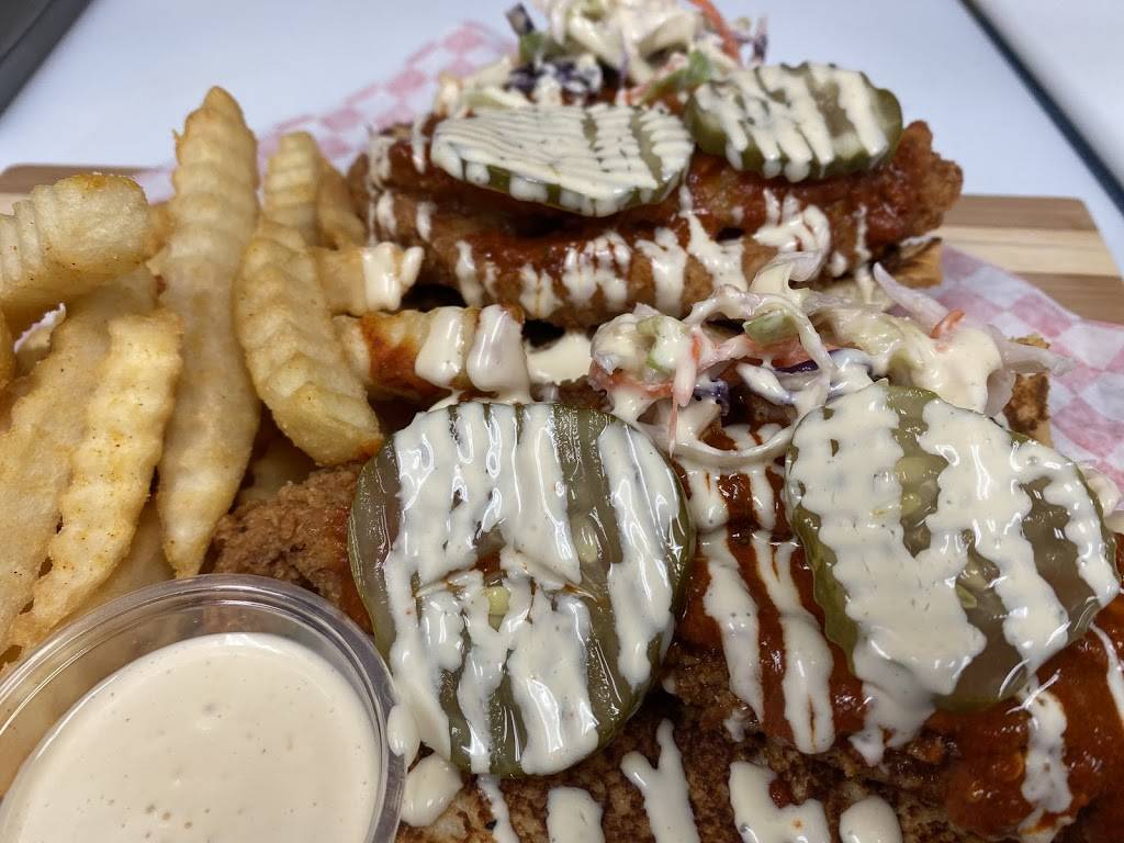 Crazy Hot Chicken | restaurant | 27125 Sierra Hwy UNIT 100, Santa Clarita, CA 91351, USA | 6613609003 OR +1 661-360-9003