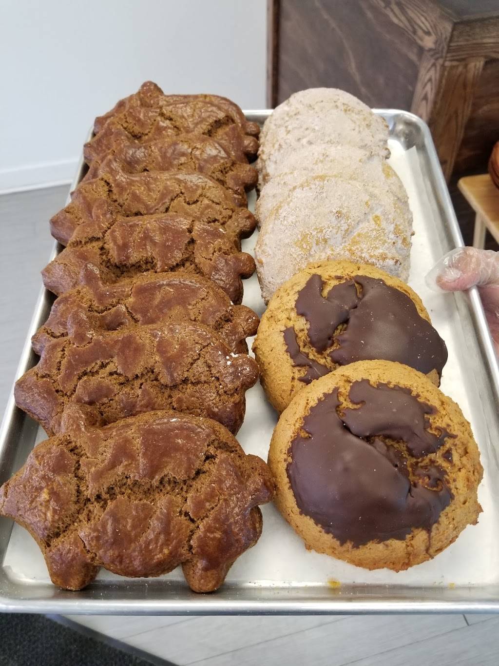 Monarca Panaderia y Pasteleria | bakery | 4407 N Kimball Ave, Chicago, IL 60618, USA | 8722085428 OR +1 872-208-5428