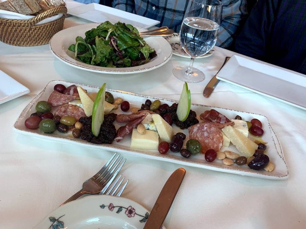 Carmines | restaurant | 88 102nd Ave NE, Bellevue, WA 98004, USA | 4257860160 OR +1 425-786-0160