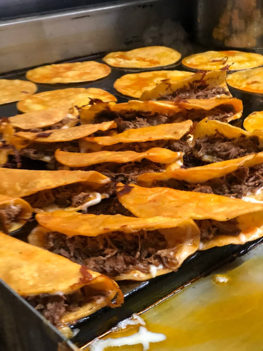 El Taco Rojo Birrieria | restaurant | 500 S Union Ave, Bakersfield, CA 93307, USA | 6614904035 OR +1 661-490-4035