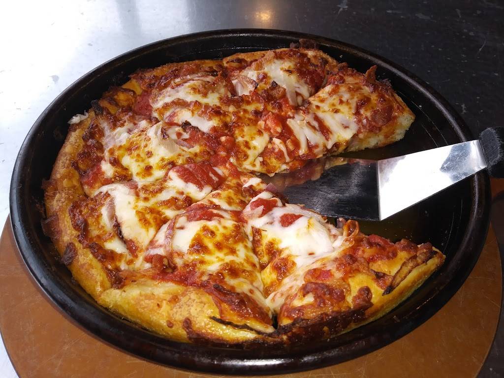 Pizza Hut | meal takeaway | 8300 Grand River Ave, Brighton, MI 48114, USA | 8102277788 OR +1 810-227-7788