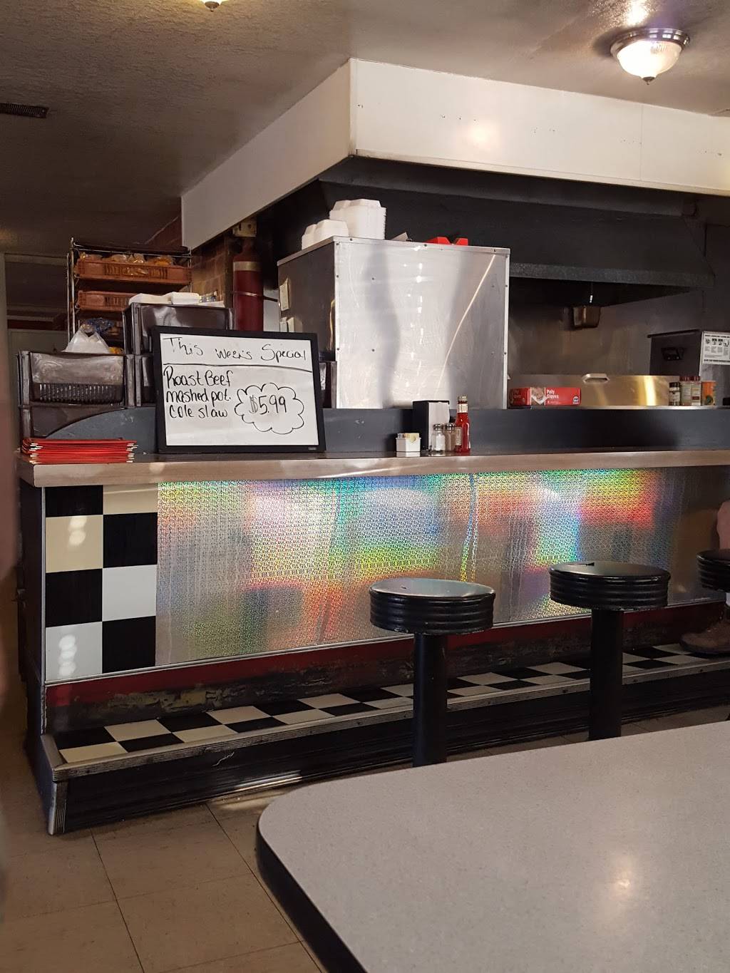 Skips Grill | restaurant | 614 David Crockett Hwy, Winchester, TN 37398, USA | 9319670925 OR +1 931-967-0925