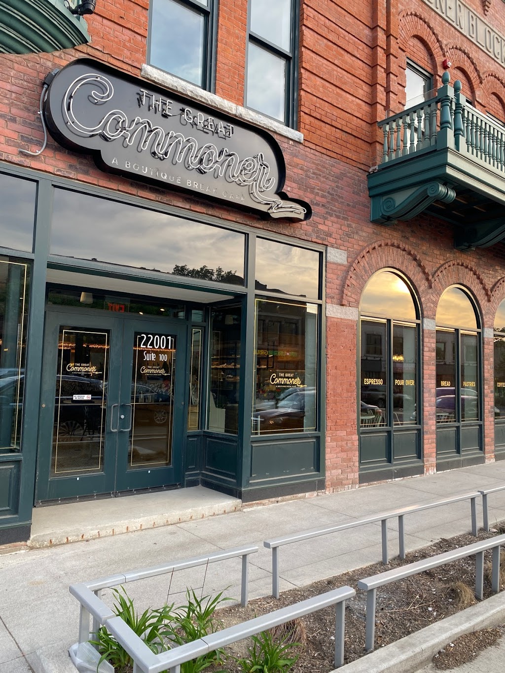 The Great Commoner | restaurant | 22001 Michigan Ave Suite 100, Dearborn, MI 48124, USA | 3134031200 OR +1 313-403-1200