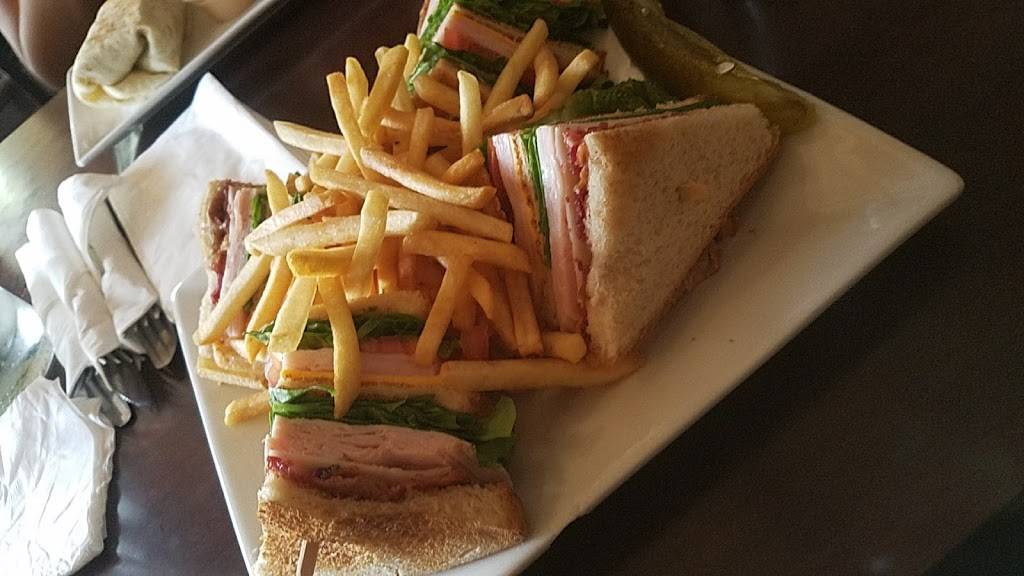 Louies on Main | restaurant | 12942 Main St, Garden Grove, CA 92840, USA | 7145379946 OR +1 714-537-9946