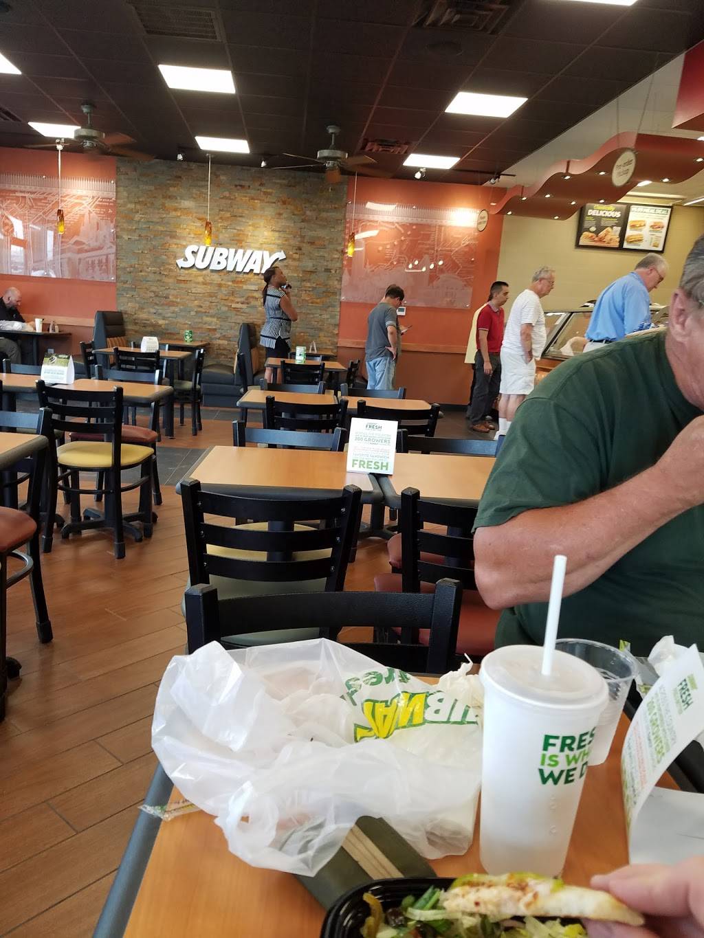 Subway | restaurant | 200 Bloomington St Suites A & B, Lowell, AR 72745, USA | 4797700057 OR +1 479-770-0057