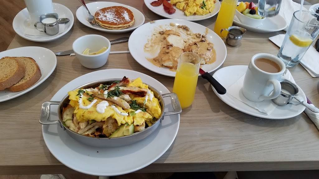 Honey Berry Pancakes and Cafe | restaurant | 203 Yorktown Shopping Center, Lombard, IL 60148, USA | 6304240333 OR +1 630-424-0333