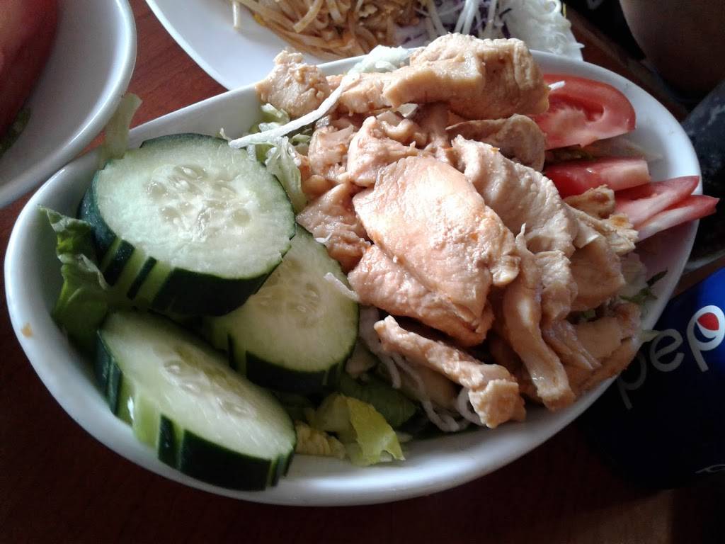 Thai Cafe | restaurant | 614 N Central Ave, Tracy, CA 95376, USA | 2098323800 OR +1 209-832-3800