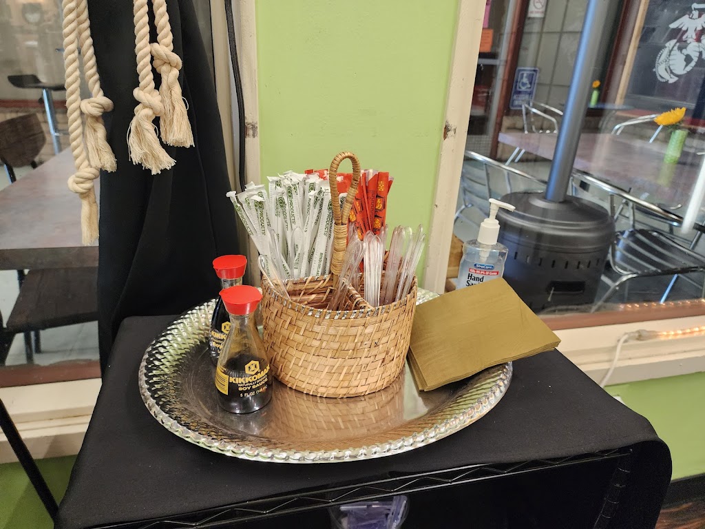 Wholly Bowl & Rolls | restaurant | 1247 S Main St, Lakeport, CA 95453, USA | 7079008534 OR +1 707-900-8534