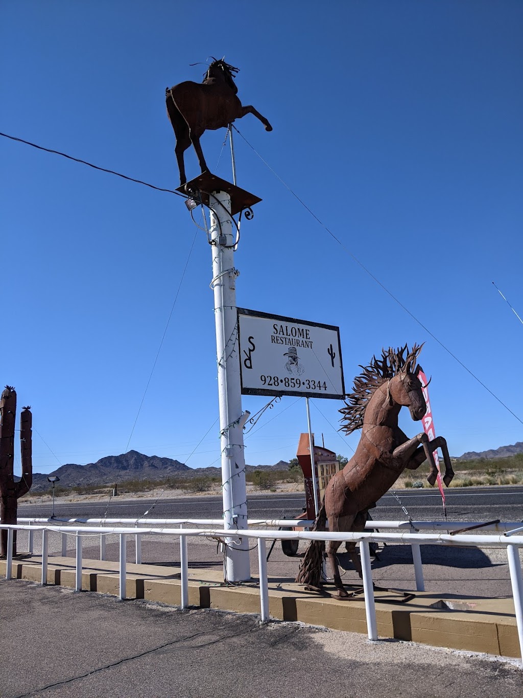 Salome Restaurant | restaurant | 64638 US-60, Salome, AZ 85348, USA | 9288593344 OR +1 928-859-3344