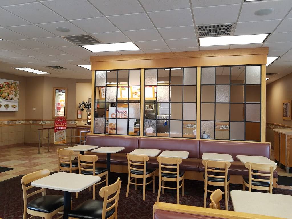 Wendys | restaurant | 125 N Dixon Rd, Kokomo, IN 46901, USA | 7654570574 OR +1 765-457-0574