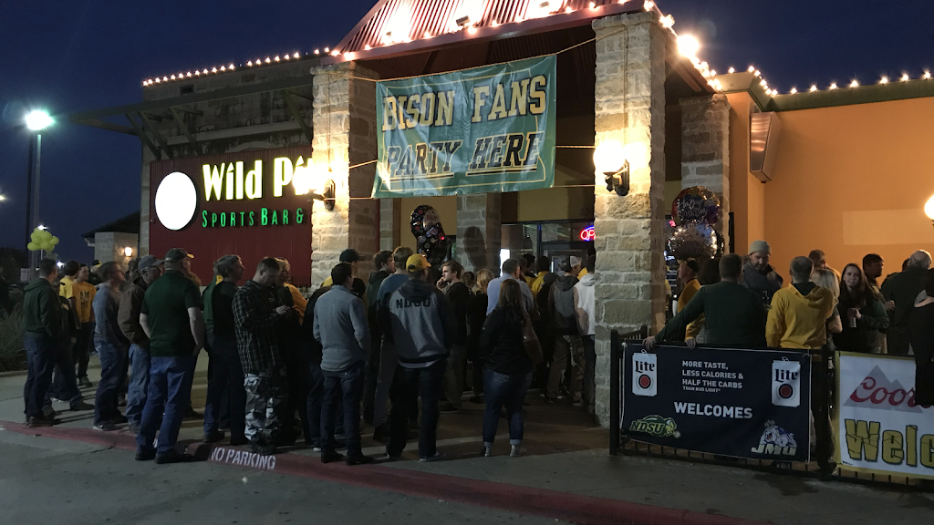 Wild Pitch Sports Bar & Grill | restaurant | 2390 Parkwood Blvd, Frisco, TX 75034, USA | 2146184450 OR +1 214-618-4450