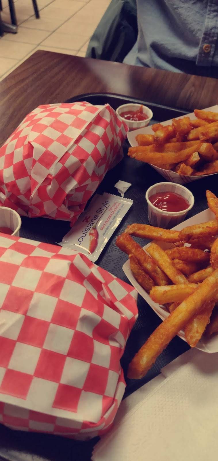 Drumstickz - Fresh and Crispy | restaurant | 25 Overlea Blvd, Toronto, ON M4H 1P9, Canada | 6477487861 OR +1 647-748-7861