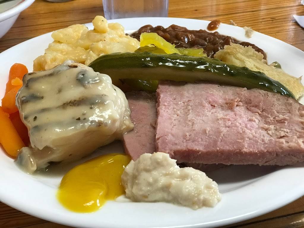 Quehls | restaurant | 33 Woodstock St S, Tavistock, ON N0B 2R0, Canada | 5196552835 OR +1 519-655-2835