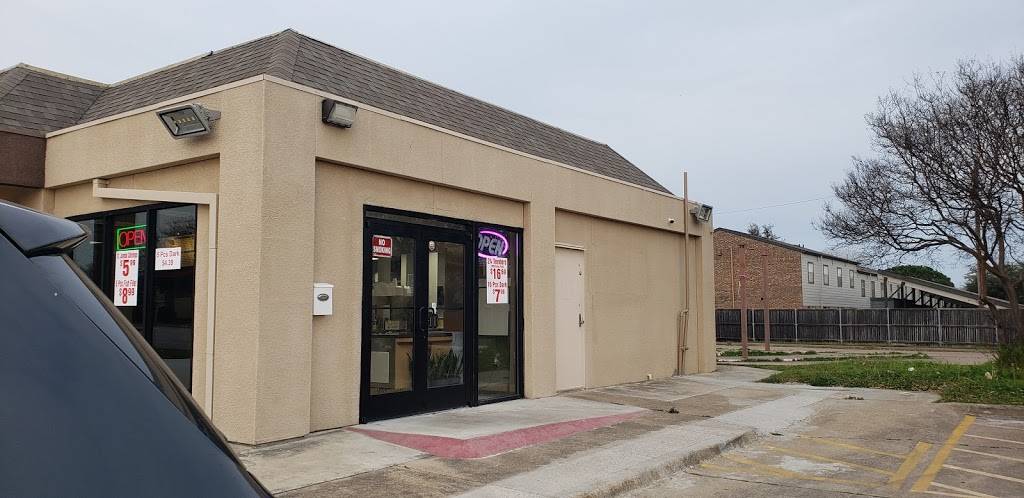 Thomas Fried Chicken | restaurant | 306 N Cedar Ridge Dr, Duncanville, TX 75116, USA | 9728639330 OR +1 972-863-9330