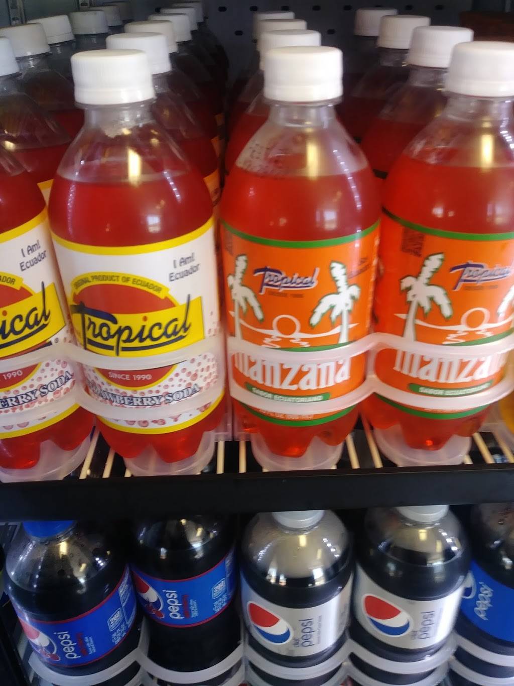 La Isla Restaurant | restaurant | 1100 North St, Endicott, NY 13760, USA | 6073217915 OR +1 607-321-7915