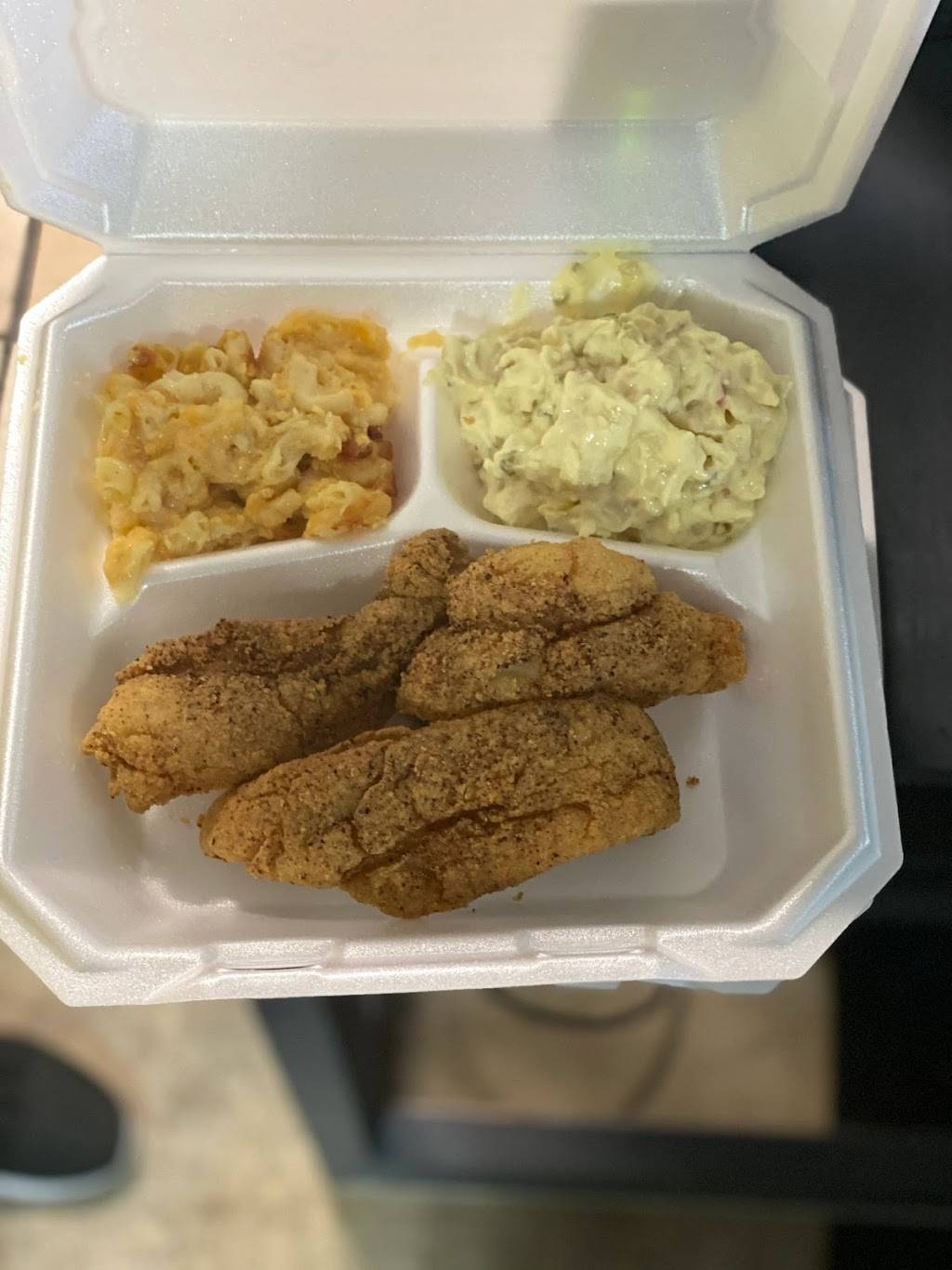 Wild Wild West Soulfood Express | restaurant | 807 Washington St W, Charleston, WV 25302, USA | 3043152600 OR +1 304-315-2600