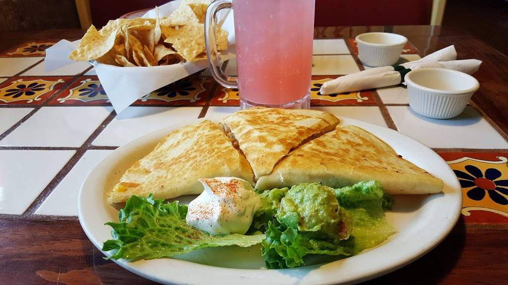 Don Nicos | restaurant | 966 W Washington St, Stephenville, TX 76401, USA | 2549680046 OR +1 254-968-0046