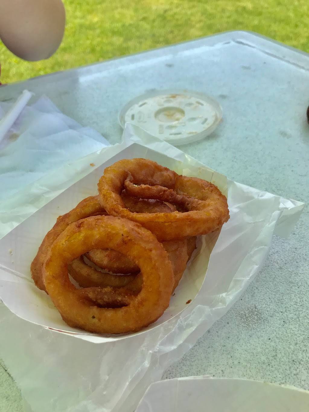 Woodys | restaurant | 2303 Fulton Rd NW, Canton, OH 44709, USA | 3304552900 OR +1 330-455-2900