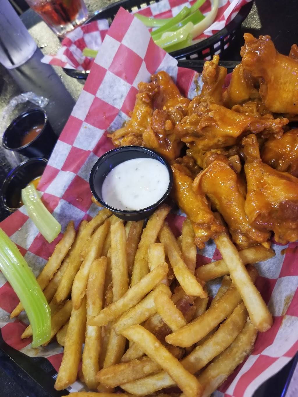 TailGaters | restaurant | 2190 Winchester Rd NE Suite B, Huntsville, AL 35811, USA | 2569291420 OR +1 256-929-1420